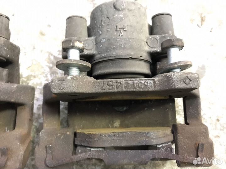 Суппорт задний Bmw E39