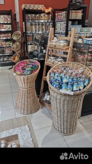 Плетеные корзины и лотки