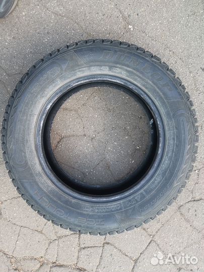 Dunlop Ice Touch 215/65 R16 98T