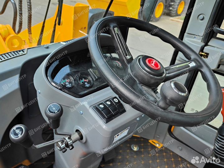 Фронтальный погрузчик Runmax 760Е, 2023