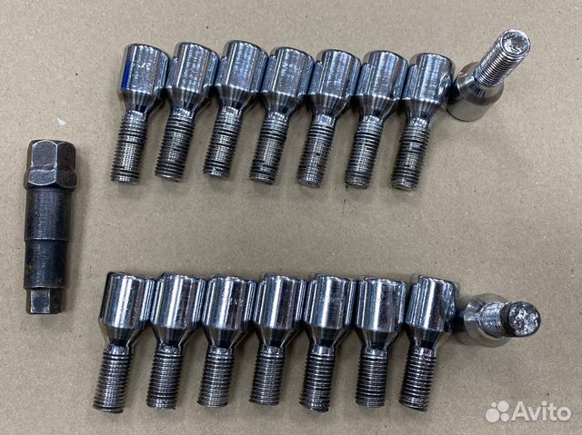 Колесные болты 12х1.5