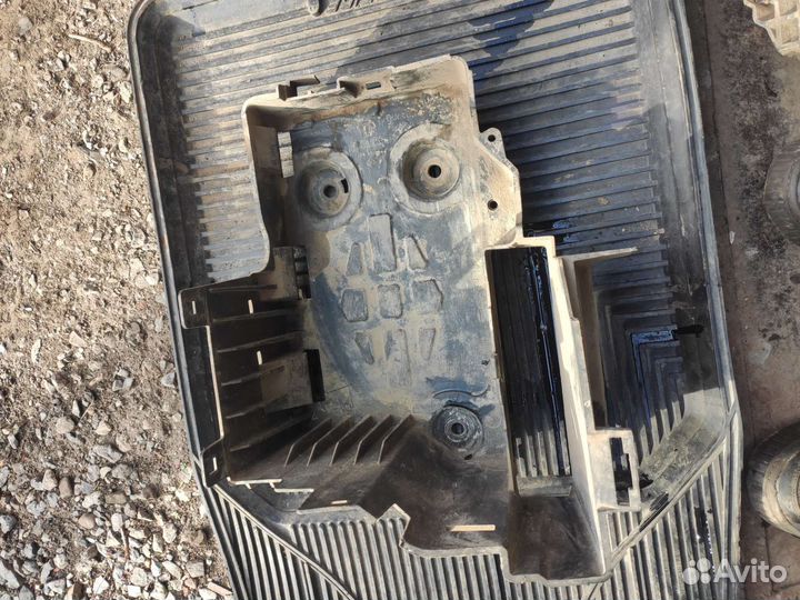 Площадка акб laguna 2