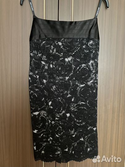 Торжественно-нарядный женский костюм 40 размера