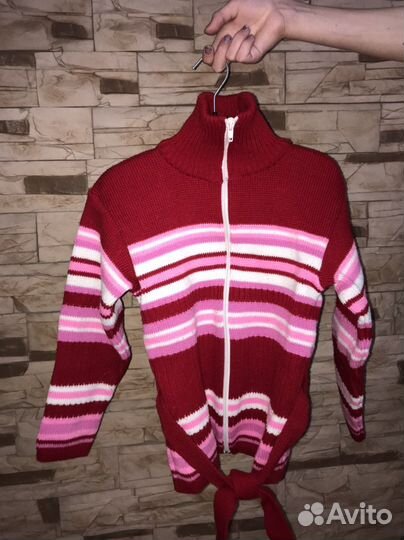 Теплая кофта для девочки