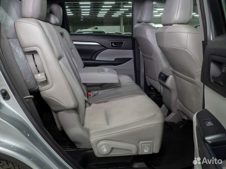 Toyota Highlander 3.5 AT, 2017, 123 000 км