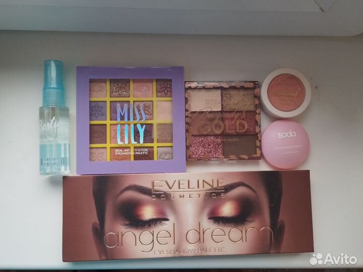 Набор косметики пакетом