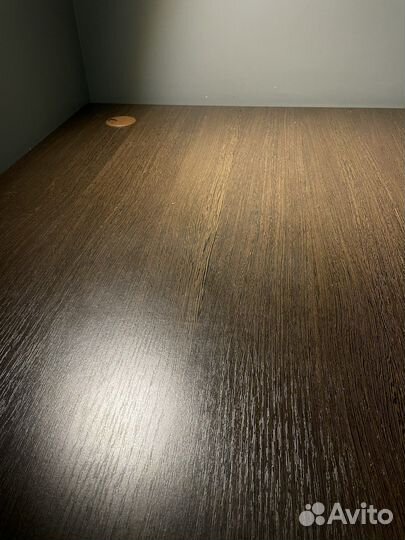 Компьютерный стол с тумбой