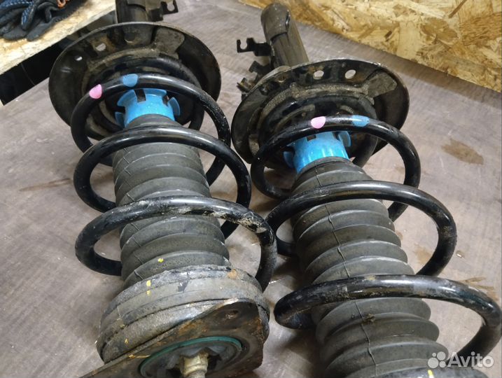 Стойки амортизационные nissan X-trail 2017