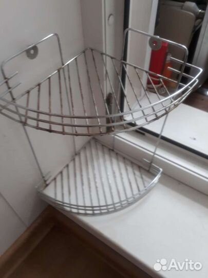 Полочка для ванной