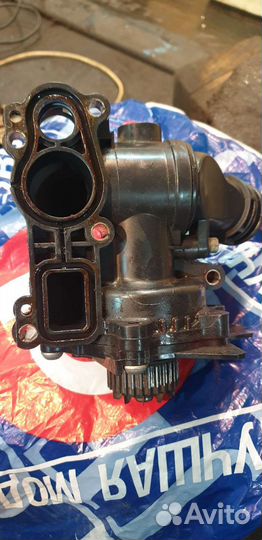 Помпа audi a4 b8