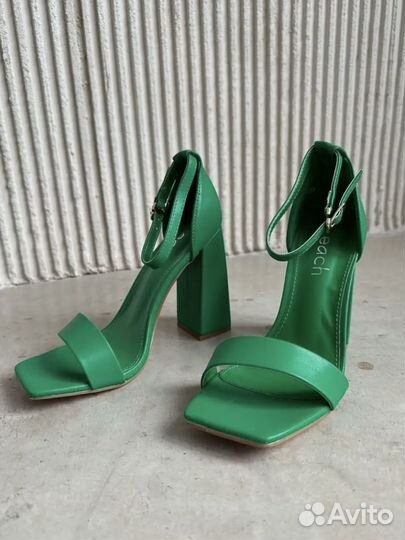 Босоножки женские летние на высоком каблуке
