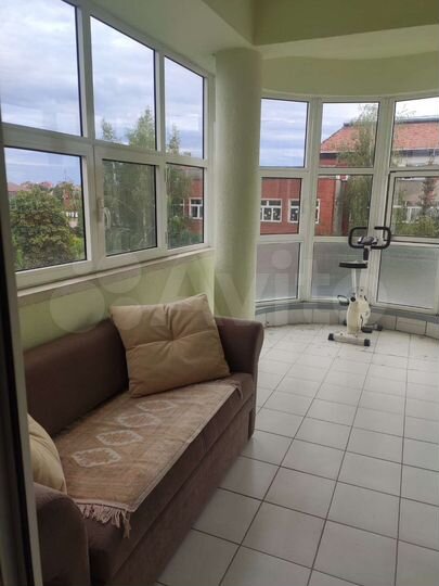 4-к. квартира, 181 м², 3/6 эт.