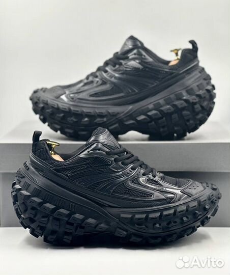 Кроссовки Balenciaga Defender