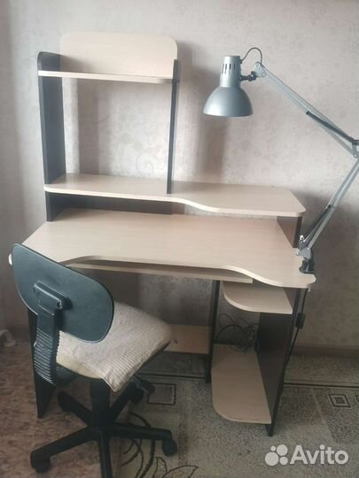 Компьютерный стол