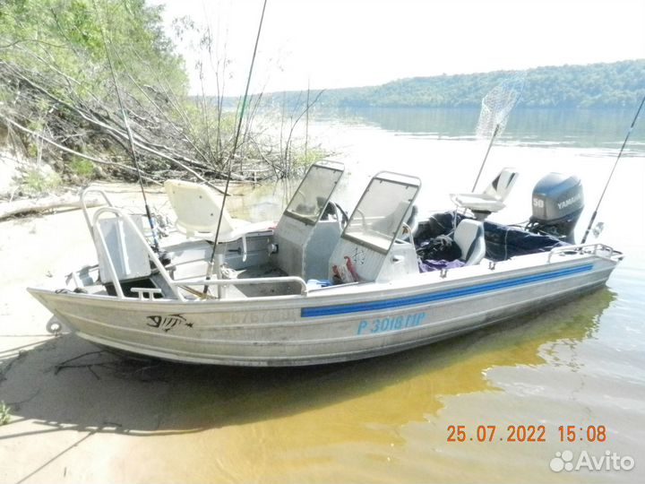 Лодка Аллюр 40 2к