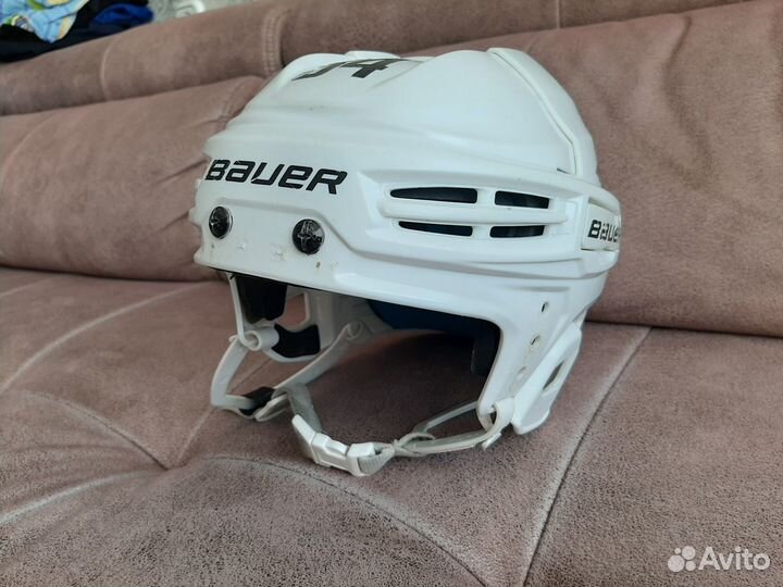 Шлем хоккейный