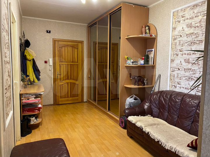 3-к. квартира, 95,3 м², 5/5 эт.