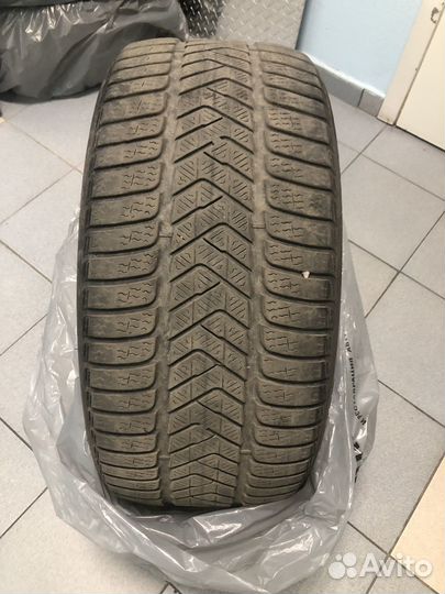 Pirelli Winter Sottozero 3 275/35 R21 и 315/30 R21