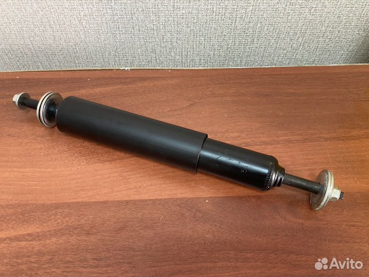 Амортизатор передний Nissan Patrol Y60