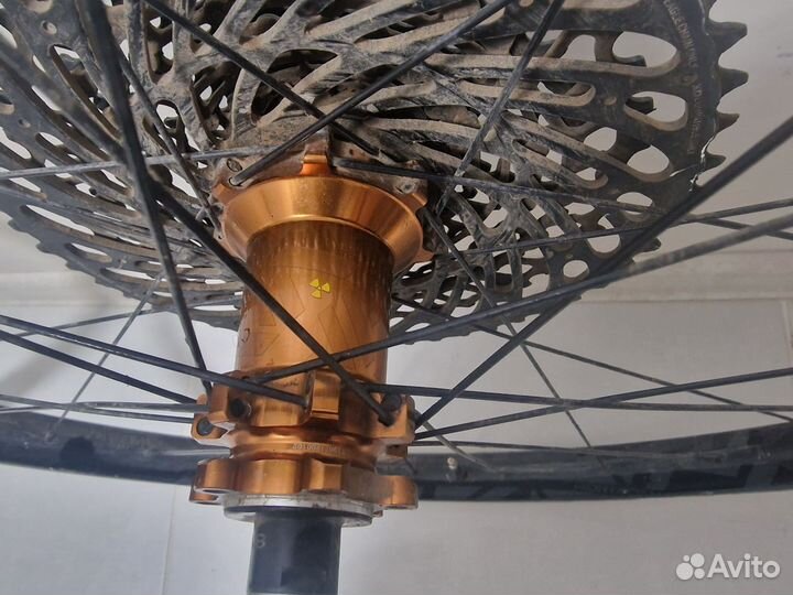 Вилсет 27.5 Nukeproof Horizon, Колесо Comencal