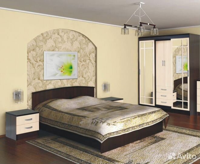 Спальный гарнитур