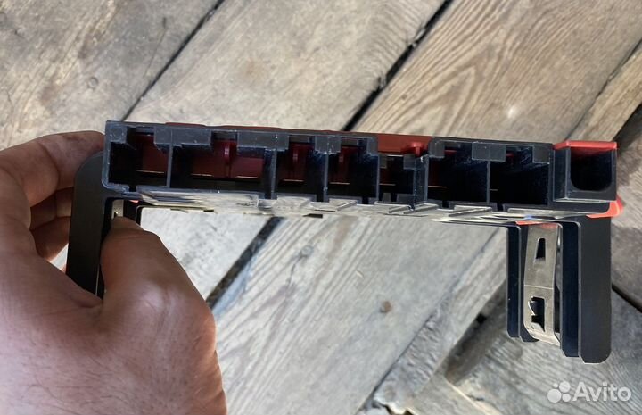 Распределитель тока BMW 5 F10