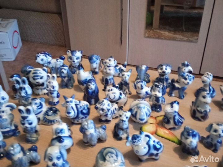 Коллекционные фигурки гжель