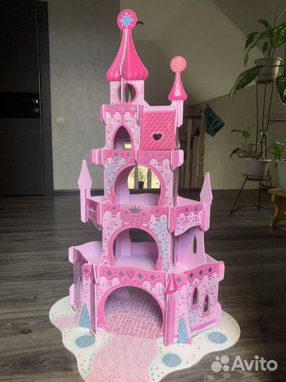 Игрушка Замок