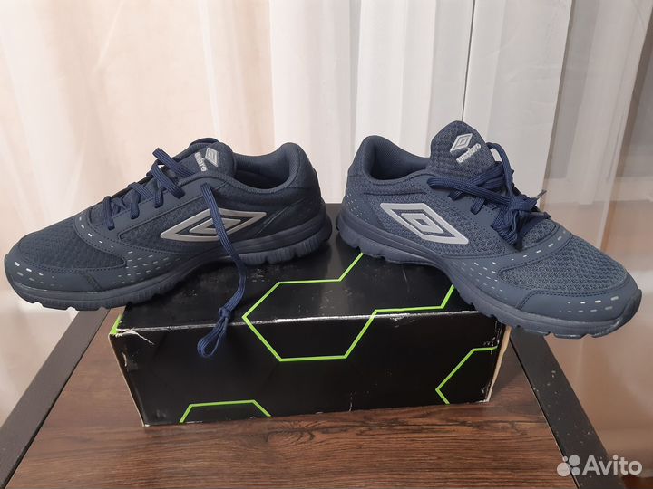 Кроссовки мужские Umbro