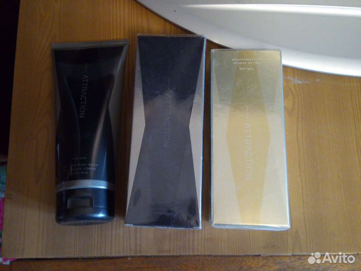 Туалетная вода, карандаши помада тушь