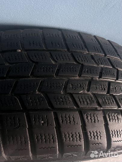 Goodyear Ice Navi 6 215/55 R17