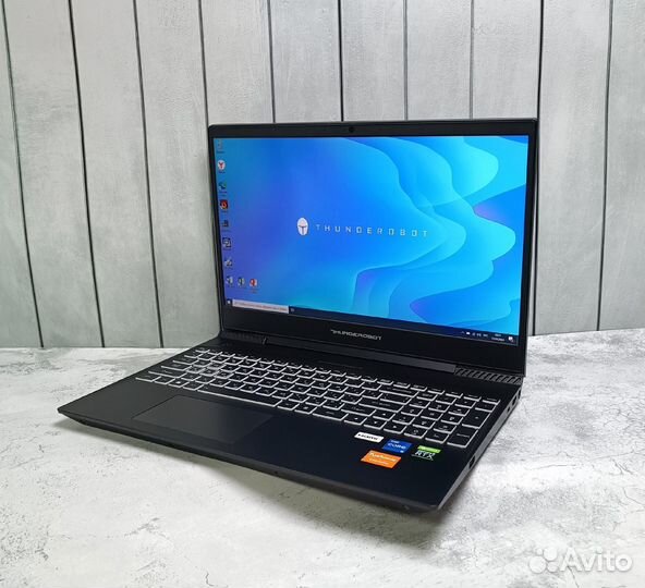 Игровой ноутбук Thunderobot Core i5-11400H\RTX3050