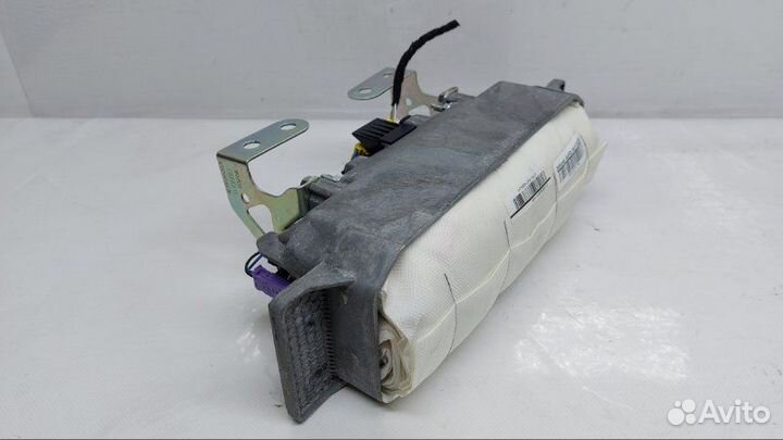 Подушка безопасности Audi A6 C6 3.2 2006