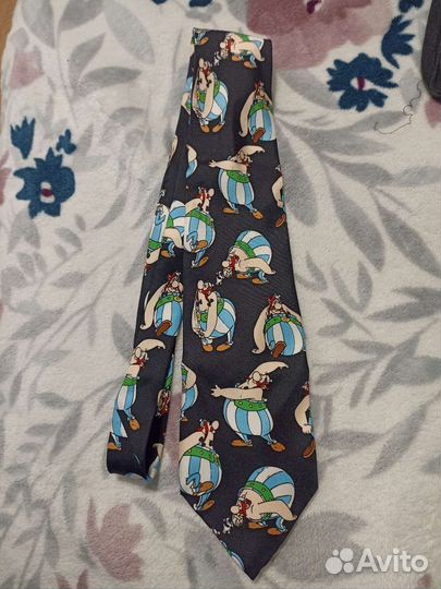 Винтажный галстук астерикс и обеликс