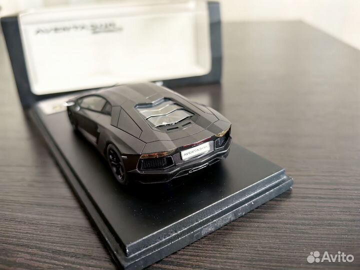 Lamborghini Aventador LP 700-4 (2011) fujimi 1/43