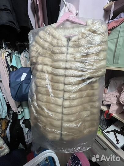 Полушубок норка с коротким рукавом + перчатки