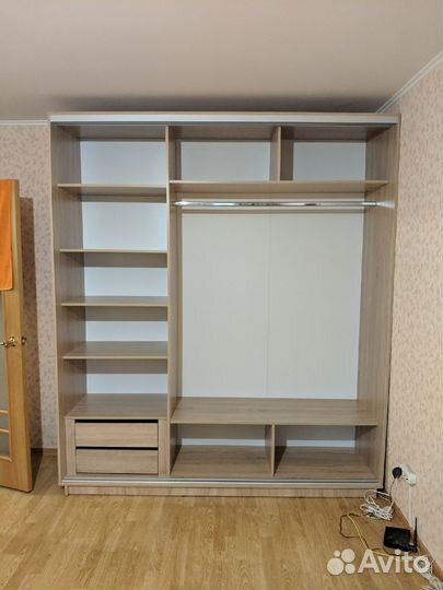 Шкаф купе с зеркалом