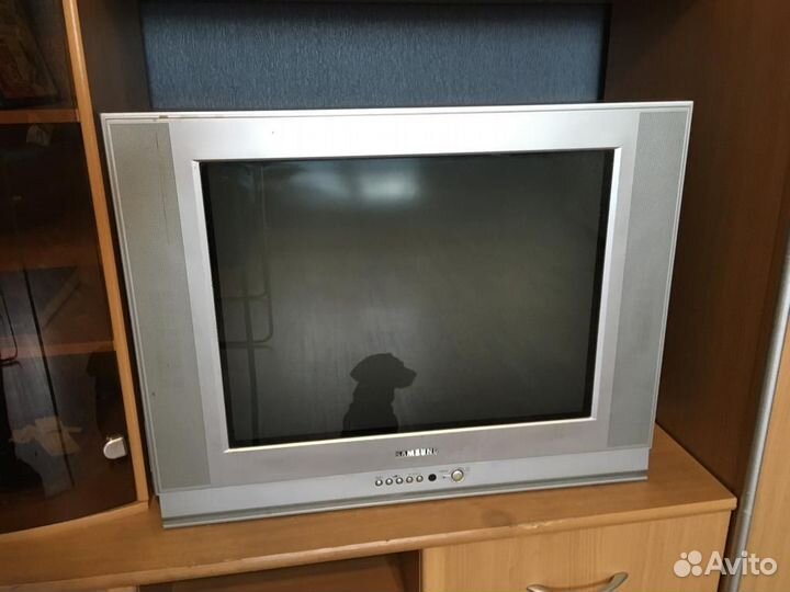 Продам телевизор б/у