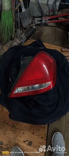 Фонарь Nissan Teana J31