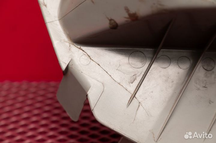 Накладка пола Mercedes E200 W124 M102 1990