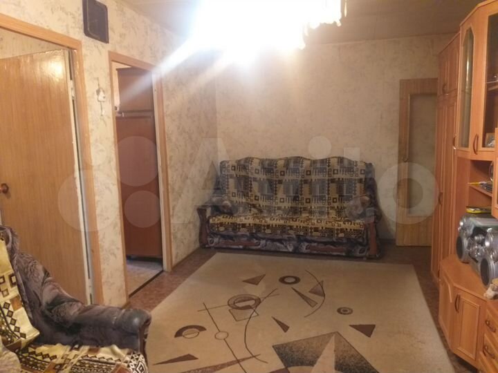 3-к. квартира, 50 м², 1/5 эт.