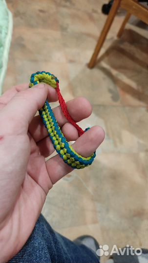 Браслеты и брелоки (темляки) из паракорда