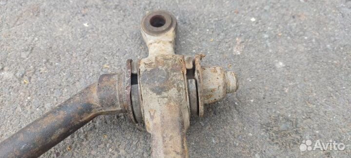 Рычаг подвески нижний передний правый LADA Priora