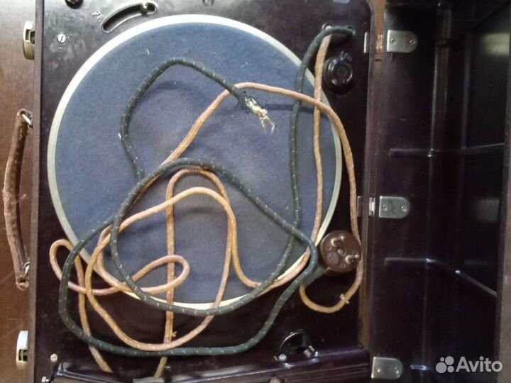 Патефон карболитовый СССР. Электро