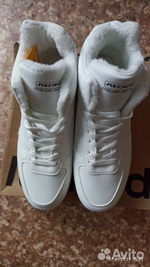 Мужские зимние кроссовки 44 р