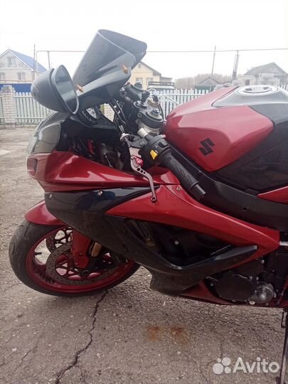 Сузуки GSX-R750