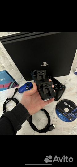 Sony Playstation 4 pro 1tb