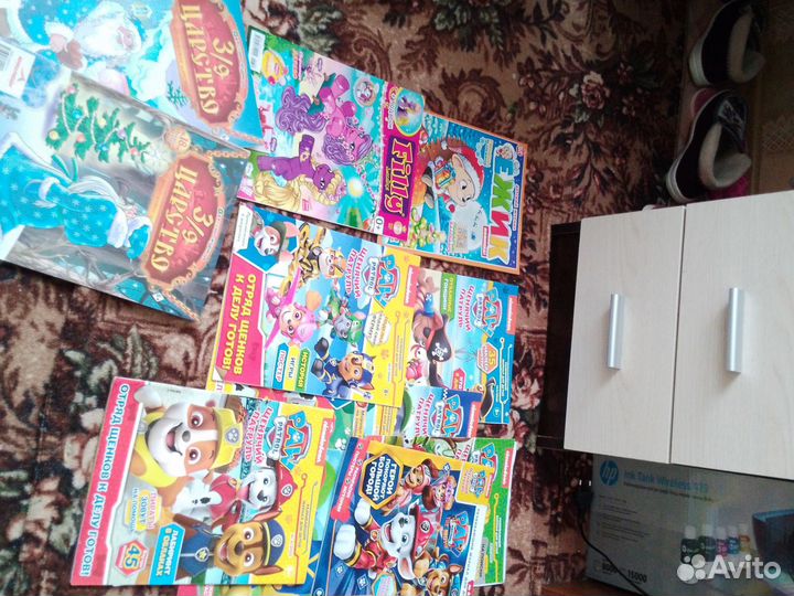 Тетрадки -прописки, раскраски и детские журналы