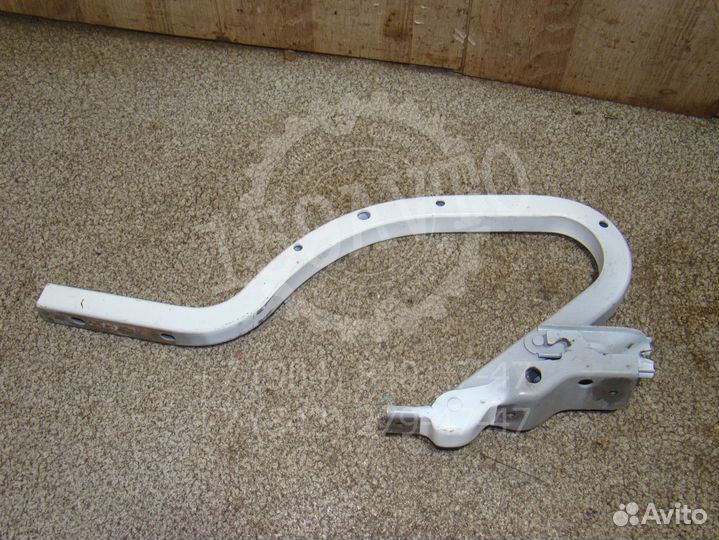 Петля крышки багажника Hyundai Solaris 1