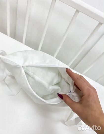 Бортики в кроватку из 17 предметов